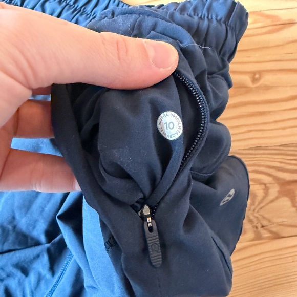 Lululemon Track That Short Mid-Rise 5” True Navy - Picture 9 of 12